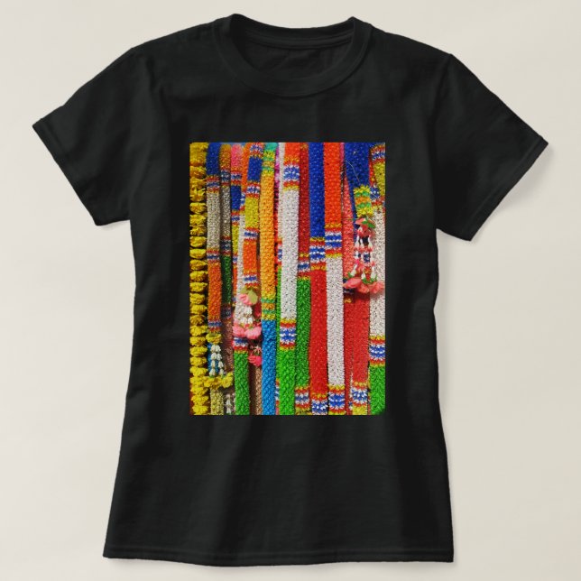 Camiseta Phuang Maalai - Tailandês Floral Garland (Frente do Design)