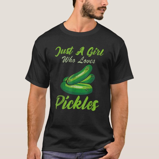 Camiseta Pickle  Girl Woman Women Cucumber Cornichons (Frente)