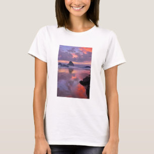Camiseta Pilhas de praia e mar de Oregon, pôr do sol