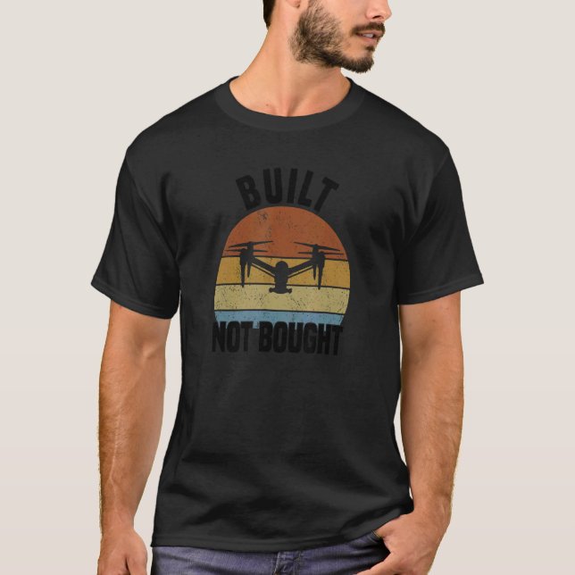 Camiseta Piloto de drone voador de drones com volante de qu (Frente)