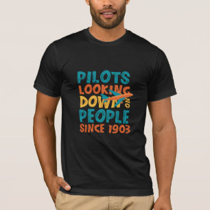 Camiseta Pilotos olhando para pessoas