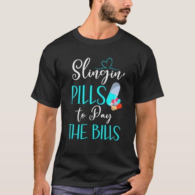 Camiseta Pílulas Para Pagar As Contas Farmacovigilância Eng (Frente)