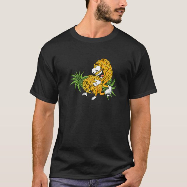 Camiseta Pineapple Swinger Couple  Upside Down Swinging Lif (Frente)