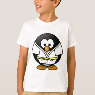 Camiseta Pinguim animado pequeno bonito do judo