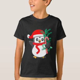 Camiseta Pinguim Bonito Segurando Um Animal De Natal Candi