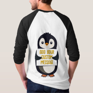 Camiseta Pinguim brincalhão com um sinal para sua mensagem