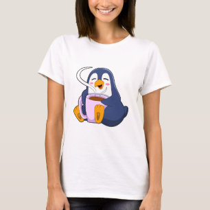 Camiseta Pinguim com taça de café