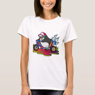Camiseta Pinguim como Biker com motocicleta