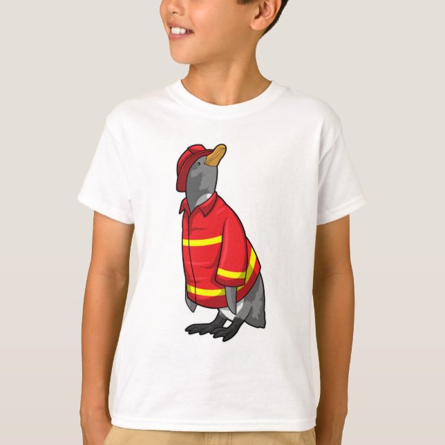 Camiseta Pinguim como Bombeiro com Capacete (Frente)