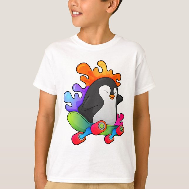 Camiseta Pinguim como Patinador com skate (Frente)