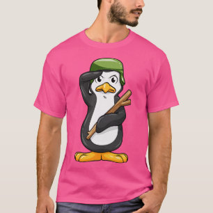 Camiseta Pinguim como Soldado com Capacete e Saudação Milit