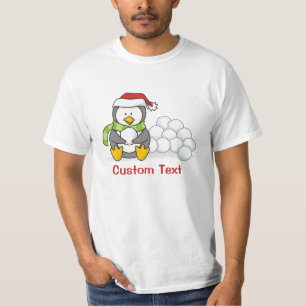 Camiseta Pinguim de Natal sentado com bolas de neve
