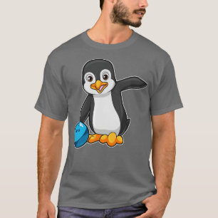 Camiseta Pinguim em Boliches com Bola de boliche 2
