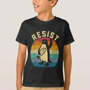 Camiseta Pinguim Engraçado Resiste Pinguins em Protesto Con
