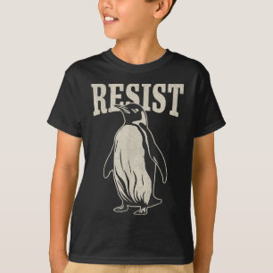 Camiseta Pinguim Engraçado Resiste Pinguins em Protesto Con