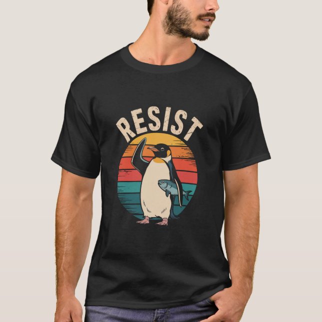 Camiseta Pinguim Engraçado Resiste Protesto Contra Tarifas (Frente)