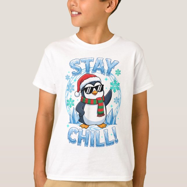 Camiseta Pinguim Natalino Stay Chill (Frente)