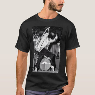 Camiseta Pinguins Marchando Através de Campos de Neve Gelad