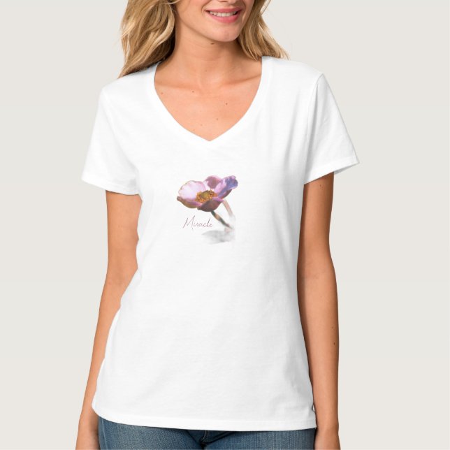 Camiseta Pink Dream Flowers – Elegant Fantasy Nature  (Frente)