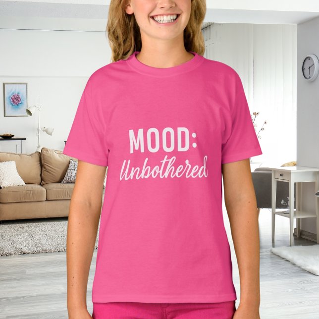 Camiseta Pink white quote mood unbothererd girl (Criador carregado)