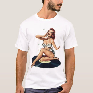 Camiseta pino do canto acima da menina
