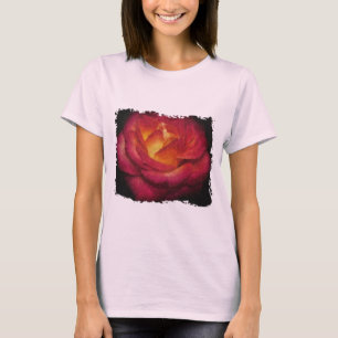 Camiseta Pintura a óleo com Rosa de chamas