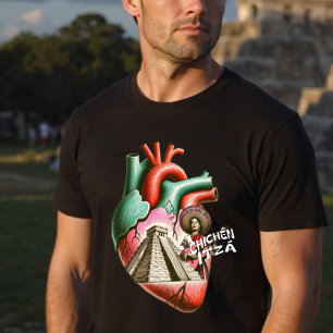 Camiseta Pirâmide Maia de Chichén Itzá Coração Anatômico