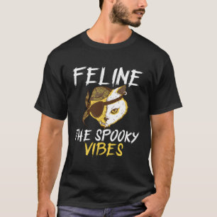 Camiseta Pirata do Halloween Cascas de Gatinhos atravessam