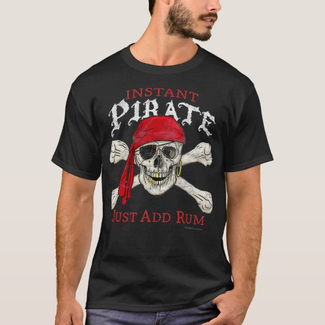 Camiseta Pirata Instantânea Apenas Adicione Rum Skull Cross (Frente)