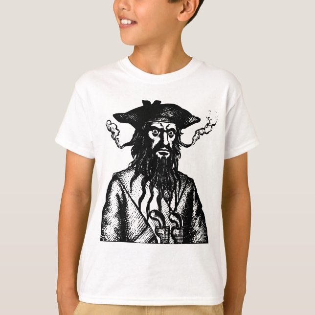 Camiseta Pirata Negra Capitão Buccaneer Edward Teach S (Frente)
