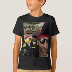 Camiseta Piratas não precisam de papagaios
