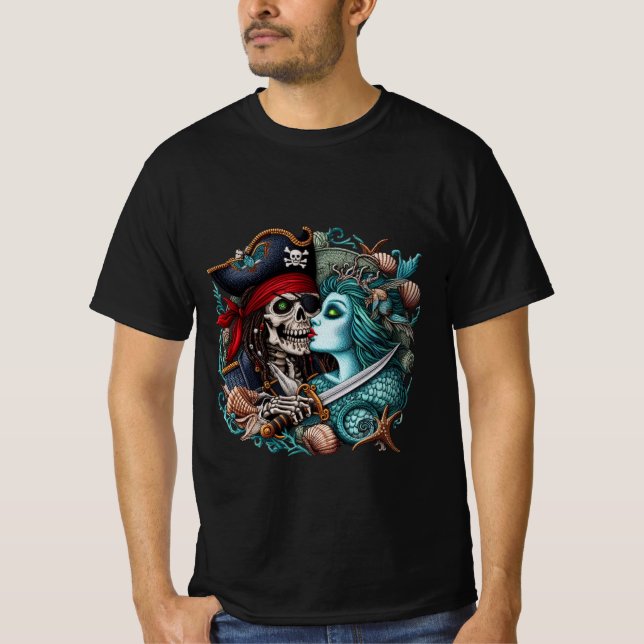 Camiseta Pirate and Mermaid Kiss T-shirt  (Frente)