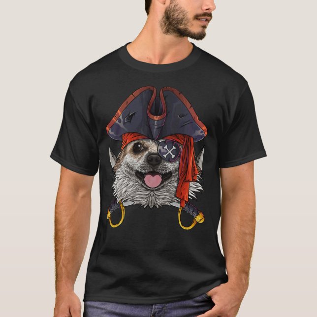 Camiseta Pirate Chihuahua Jolly Roger Halloween Costume (Frente)