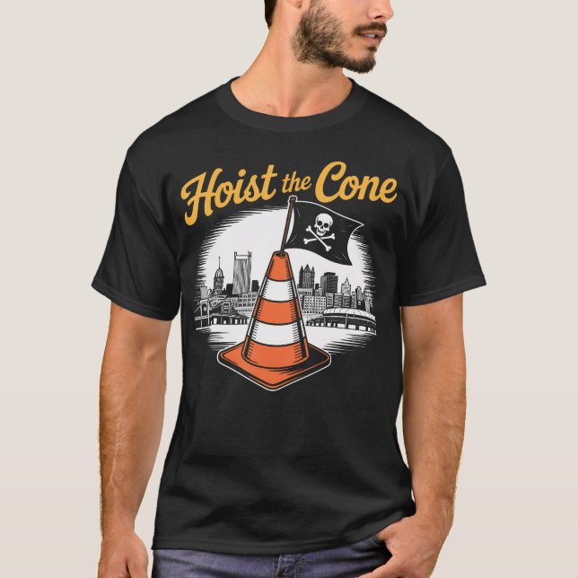 Camiseta Pirates Hoist The Cone (Frente)