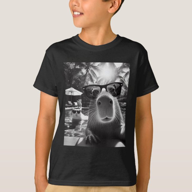 Camiseta Piscina De Nadação Funny Animal Capybara Selfie Co (Frente)