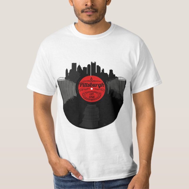 Camiseta Pittsburgh Pennsylvania Vinyl Record Skyline  (Frente)