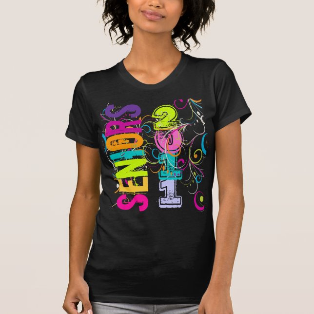 Camiseta PixDezines Seniores 2011+redemoinhos de arco-íris (Frente)
