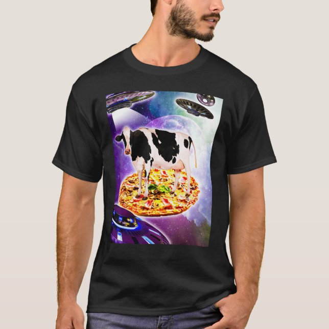 Camiseta Pizza de Vaca Cavalgando no Espaço com Ovni (Frente)