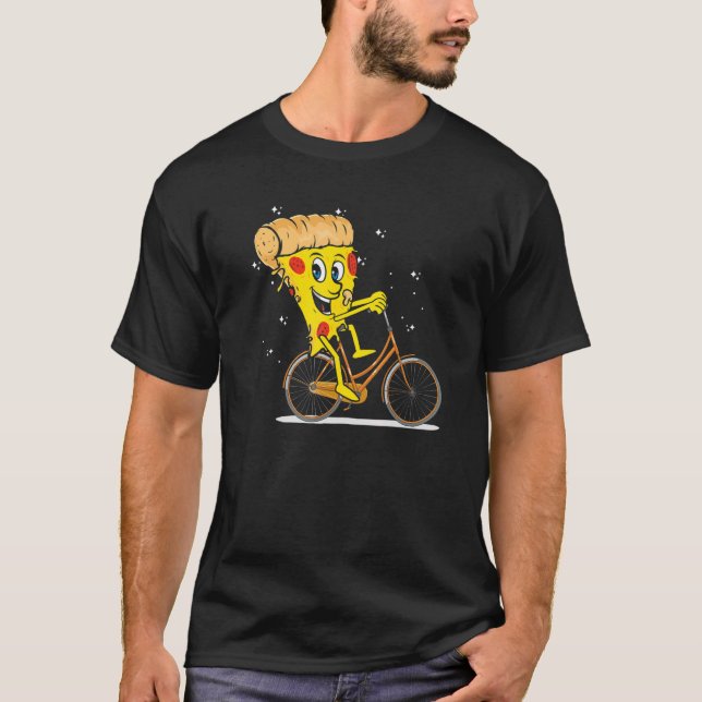 Camiseta Pizza Slice Em Um Ciclo De Montanha De Andando de  (Frente)