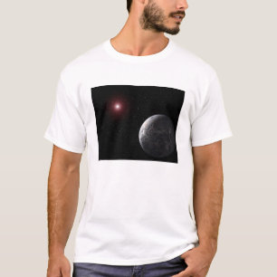 Camiseta Planeta gelado/rochoso orbitando uma estrela escur
