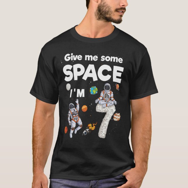 Camiseta Planetas Astronautas Espaciais Exteriores com 7 An (Frente)