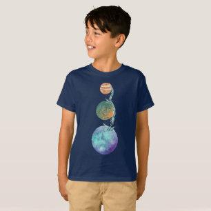 Camiseta Planetas de criação com cascatas de água caindo