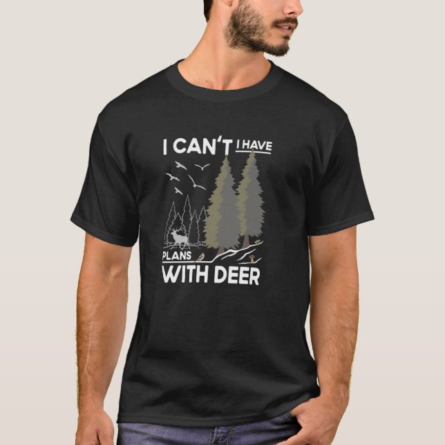 Camiseta Planos Com Deer Assistindo Piada De Caça A Sika De (Frente)