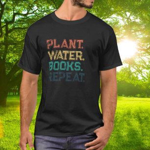 Camiseta Plantar Água Livros Repetir Tipografia Colorida
