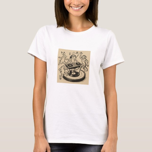Camiseta Playful Animals in Traditional Japanese Scroll-Sty (Frente)