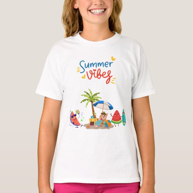 Camiseta  Playful Summer Beach Scene with Tropical Characte (Frente)