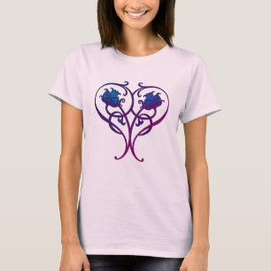 Camiseta Plum Blue Floral Art Design