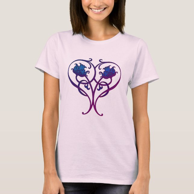 Camiseta Plum Blue Floral Art Design (Frente)