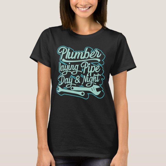Camiseta Plumber Lay Pipe Day And Night Graphic Plus Siz (Frente)
