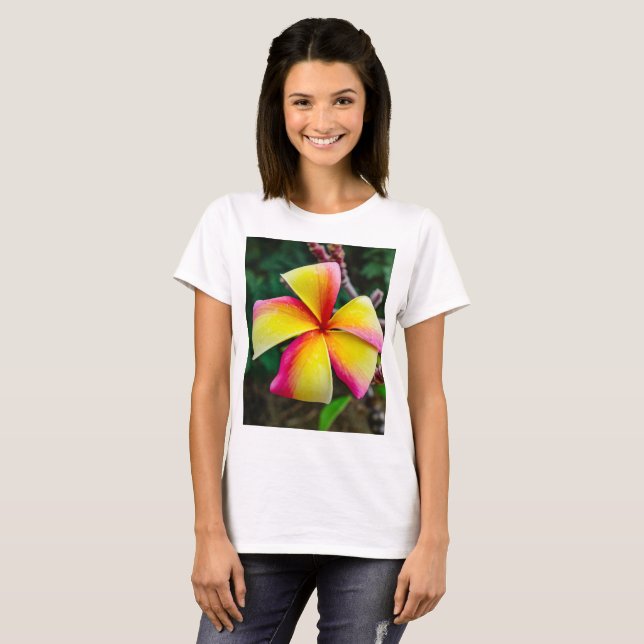 Camiseta Plumeria rubra (Frente Completa)